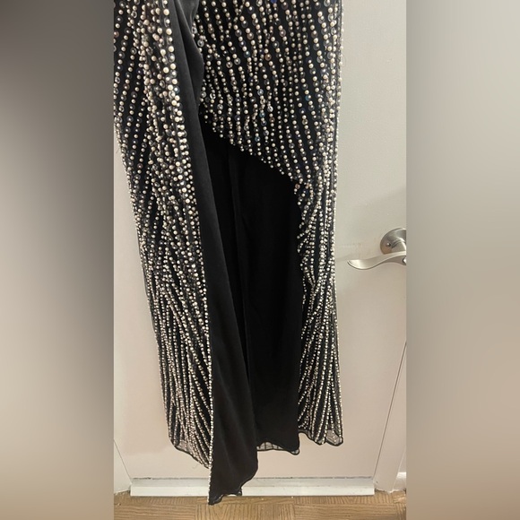 Mac Duggal Black with cream Pearl One Shoulder Gown Size 14 - Picture 12 of 15